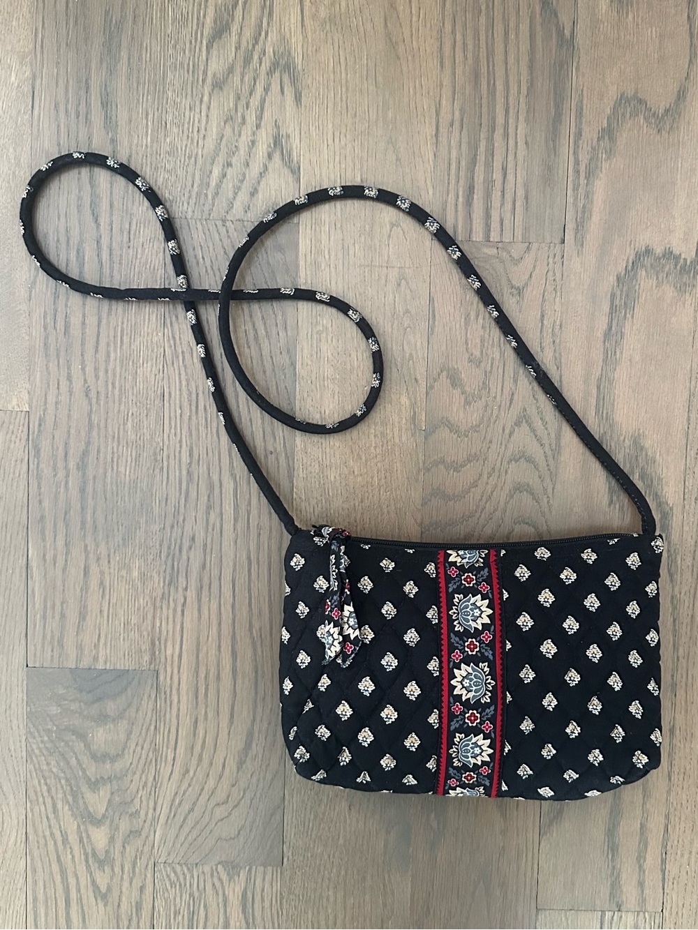 Rare Vintage Vera Bradley Jilly Lotus Print Crossbody Quilted Travel Bag Black